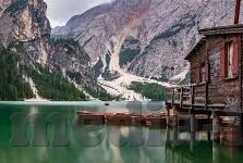 人妻出差被讨厌部长侵犯-职场阴影，人妻的出差之旅遭遇